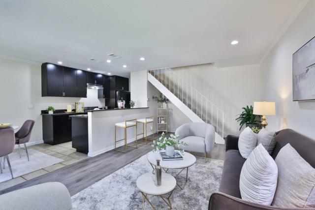 4768 Hatfield Walk, San Jose CA: https://media.crmls.org/mediaz/d5781e5d-6528-4078-a521-8756bf1a4442.jpg