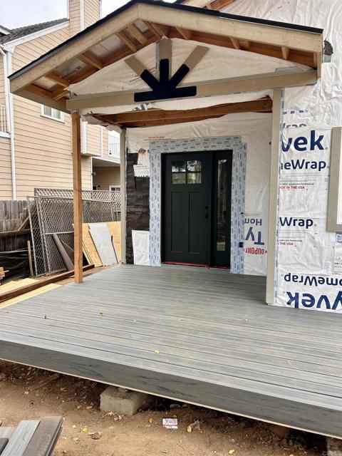 532 Elm, Imperial Beach CA: https://media.crmls.org/mediaz/d578290b-78d9-48f4-8a9e-f119e9cc9c1b.jpg