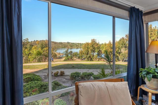 Detail Gallery Image 3 of 29 For 5710 Baltimore Dr #426,  La Mesa,  CA 91942 - 2 Beds | 1 Baths