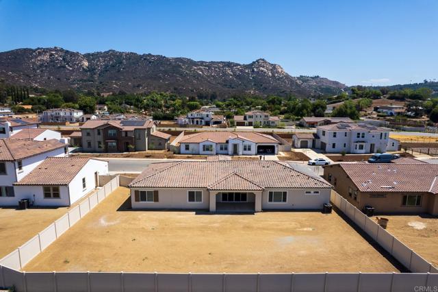 2981 Orchard Glen, Escondido CA: https://media.crmls.org/mediaz/d579c0a6-445d-4119-a995-11fc365082fc.jpg
