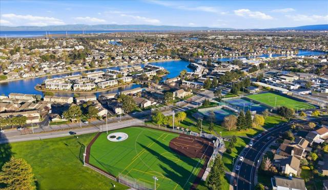 812 Ram Lane, Foster City CA: https://media.crmls.org/mediaz/d57a0ec3-1e7e-426e-9090-ecab595a2988.jpg