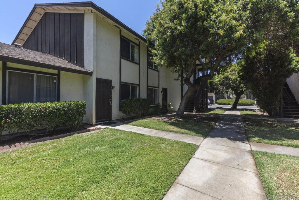 10316 Carefree Dr