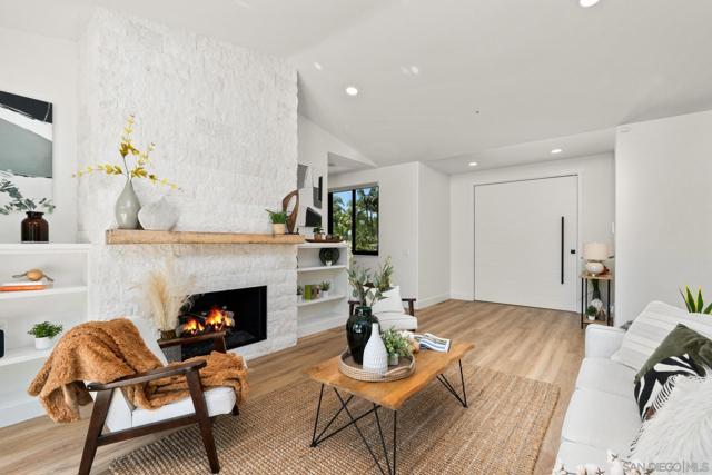 2511 San Clemente Ave, Vista CA: https://media.crmls.org/mediaz/d57bc93c-4b7a-483f-b98c-79772897c8ed.jpg