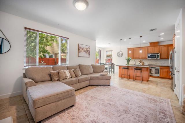 250 Robin Place, Gilroy CA: https://media.crmls.org/mediaz/d57cbdca-27cf-4607-ab4e-9e39fc6c3f1a.jpg