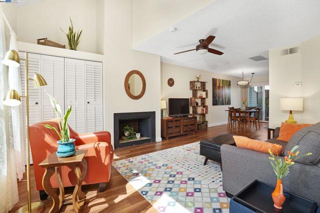 627 Military E St, Benicia CA: https://media.crmls.org/mediaz/d57cd059-810d-4fa7-baa1-9dddb6094415.jpg