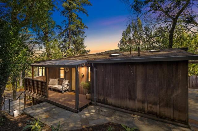 1023 Los Trancos Road, Portola Valley CA: https://media.crmls.org/mediaz/d57dc30c-dae6-418c-b0be-10e3cd983d71.jpg