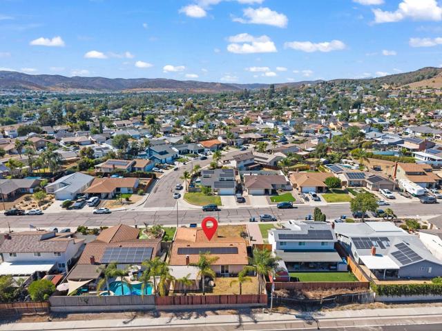 9209 Les Rd, Santee CA: https://media.crmls.org/mediaz/d57e1224-13e2-4143-939e-d64a8086d570.jpg