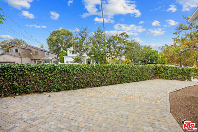 210 S Bundy Drive, Los Angeles CA: https://media.crmls.org/mediaz/d57ea092-208c-44d4-8ea4-8986dacd1b3a.jpg