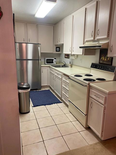 2820 N Arcadia Court #111, Palm Springs, CA 92262