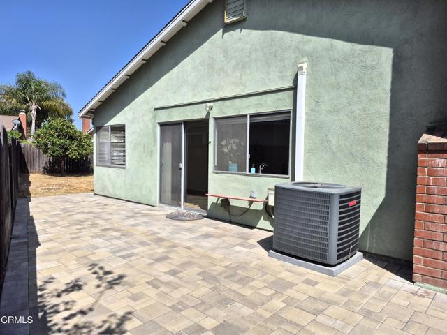386 Otono Court, Camarillo CA: https://media.crmls.org/mediaz/d57f7074-c482-4329-9c4e-0076d8b47d8c.jpg