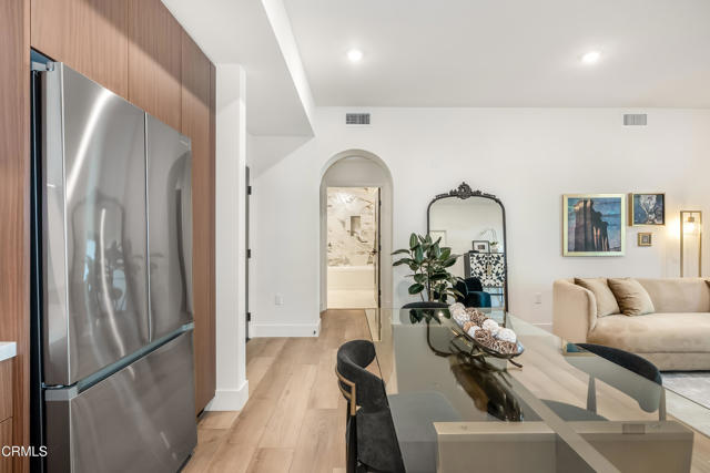 Detail Gallery Image 14 of 41 For 139 S Oak Knoll Ave #203,  Pasadena,  CA 91101 - 2 Beds | 2 Baths