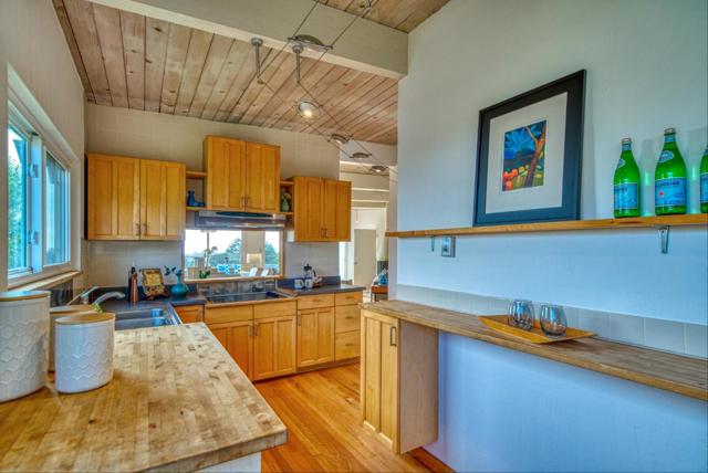 215 El Granada Boulevard, Half Moon Bay CA: https://media.crmls.org/mediaz/d5806173-1b06-43de-b7c2-bbe594997750.jpg