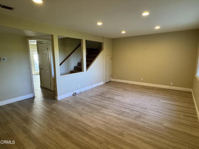 Detail Gallery Image 2 of 14 For 234 Green Lea Pl, Thousand Oaks,  CA 91361 - 3 Beds | 2 Baths