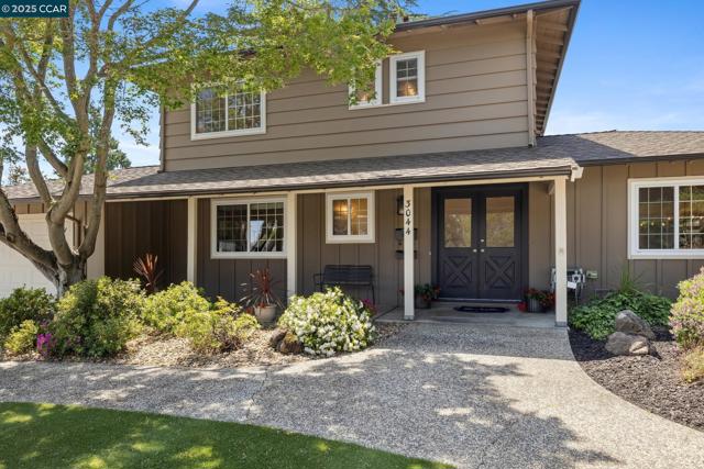 3044 Santa Maria Dr, Concord CA: https://media.crmls.org/mediaz/d580f809-9635-4d1c-a537-ac0d03d41849.jpg