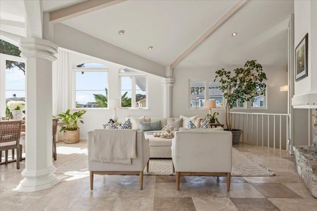 433 Seaview Drive, Aptos CA: https://media.crmls.org/mediaz/d5818dd6-69dc-4680-acd7-694367e65d62.jpg