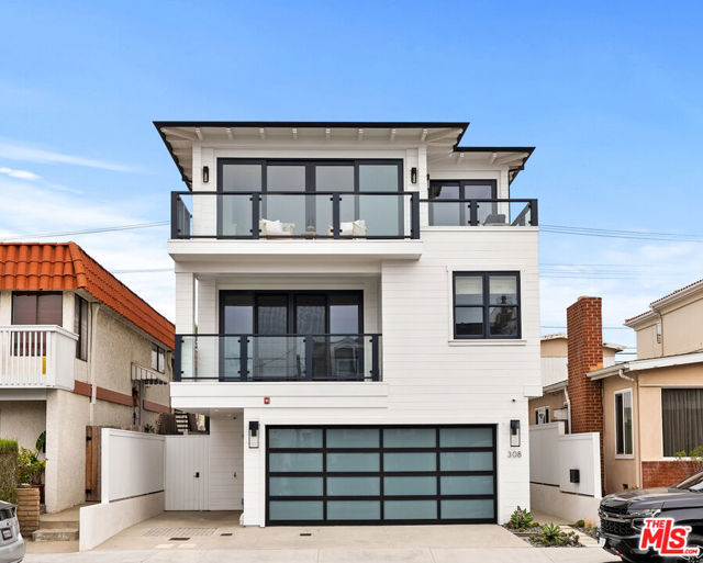 308 Highland Avenue, Manhattan Beach, California 90266, 4 Bedrooms Bedrooms, ,4 BathroomsBathrooms,Residential,Sold,Highland,25615311