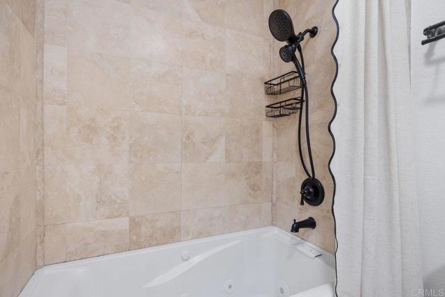 Detail Gallery Image 28 of 49 For 6561 Corte Cisco, Carlsbad,  CA 92009 - 3 Beds | 2/1 Baths