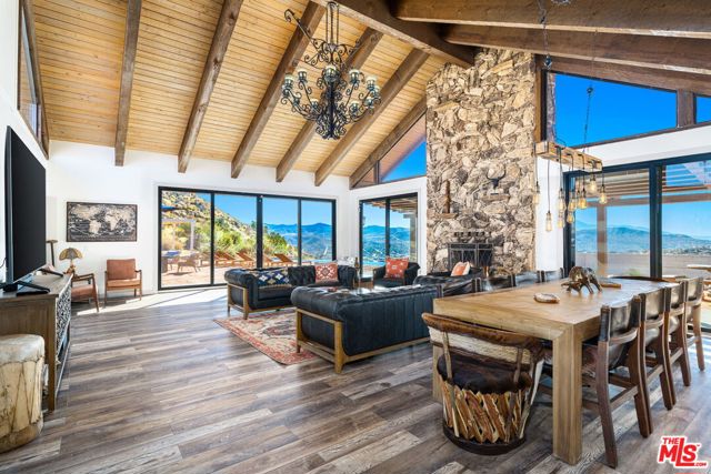 57387 San Juan Road, Yucca Valley CA: https://media.crmls.org/mediaz/d5820057-9cce-4900-9600-0c5568bbdbfa.jpg