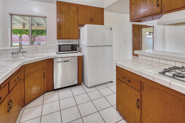 81103 Alberta Avenue, Indio CA: https://media.crmls.org/mediaz/d58225c4-d87a-46cb-939b-35356f33f223.jpg