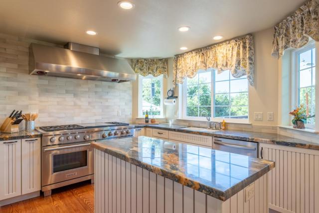 378 Crazy Horse Canyon Road, Salinas CA: https://media.crmls.org/mediaz/d582beed-b866-4839-8a0b-5df0fa6c07f5.jpg