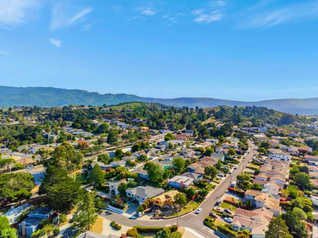 3300 Plateau Drive, Belmont CA: https://media.crmls.org/mediaz/d583b71c-c84a-437e-b117-f07d45237a94.jpg