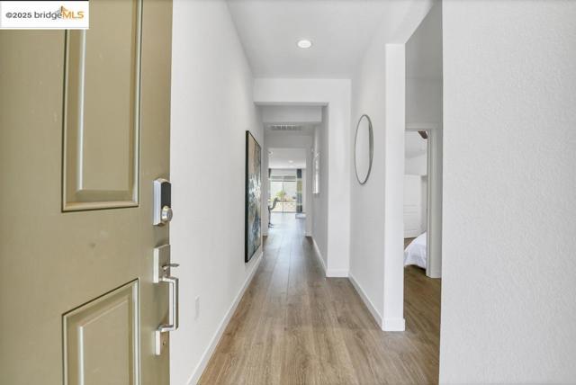 5424 Nimis Way, Antioch CA: https://media.crmls.org/mediaz/d584b1fb-2906-4778-a91d-41c14c21e802.jpg