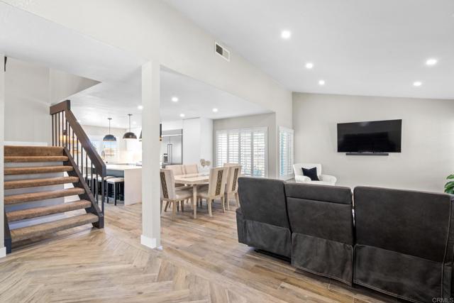 Detail Gallery Image 5 of 37 For 7310 Margerum Ave, San Diego,  CA 92120 - 4 Beds | 2/1 Baths