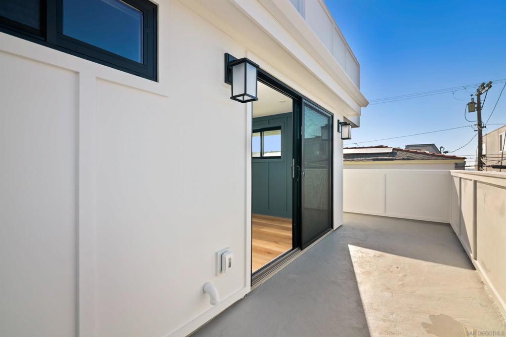 MLS #250041286SD image #23