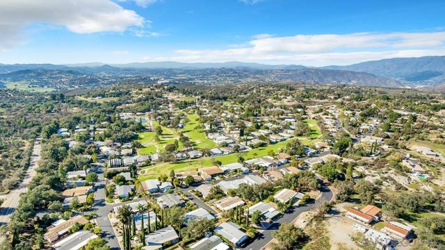 18218 Paradise Mountain Rd, Valley Center CA: https://media.crmls.org/mediaz/d585cb44-8fda-4343-a702-b7e6f4c67ec1.jpg