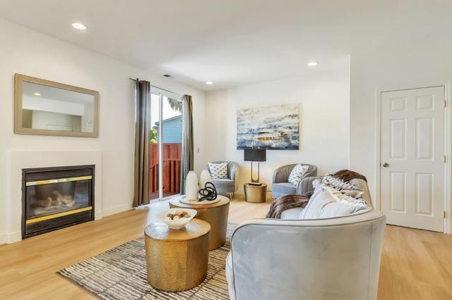 425 Carpentier Way, San Jose CA: https://media.crmls.org/mediaz/d585cbca-2e86-40bc-88a9-049a0bd75887.jpg