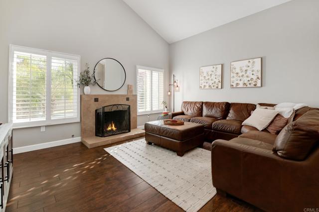 9947 Mesa Madera Dr, San Diego CA: https://media.crmls.org/mediaz/d5868029-ac3e-4725-9380-537cf6a7cb00.jpg