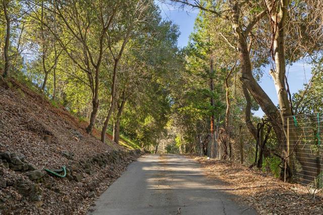 28140 Story Hill Lane, Los Altos Hills CA: https://media.crmls.org/mediaz/d587271f-e220-4faa-a42c-c018af3c6dd9.jpg