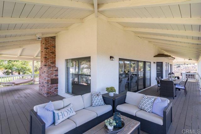 Detail Gallery Image 5 of 49 For 2187 Mil Sorpresas Dr, Fallbrook,  CA 92028 - 4 Beds | 4 Baths