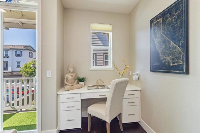 4023 Clare St, Dublin CA: https://media.crmls.org/mediaz/d58867d2-12c6-42d8-8302-6bb2d01f4283.jpg