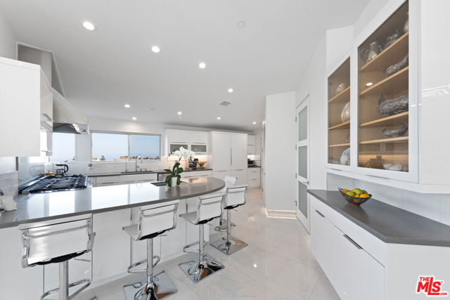 Drew Fenton | 28405 Via Acero Street Malibu CA | MLS: 7236533