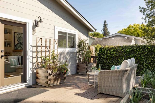 721 14th Avenue, Menlo Park CA: https://media.crmls.org/mediaz/d58925b2-b617-4b9d-83bc-35507761a4fd.jpg