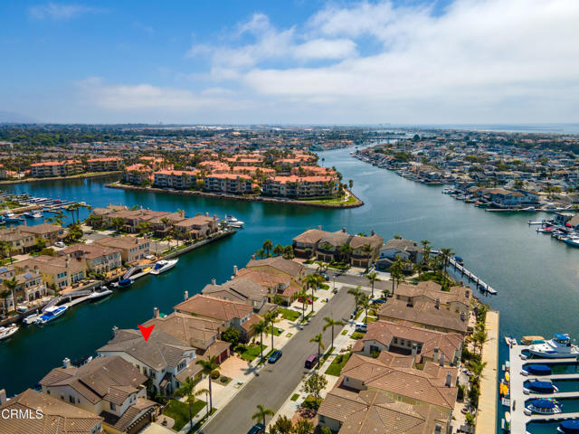 1520 Viewpoint Drive, Oxnard CA: https://media.crmls.org/mediaz/d589bbca-daab-4cf3-b9b7-cfa64a767f8f.jpg
