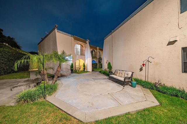 Detail Gallery Image 25 of 27 For 2136 Oceanside Bld, Oceanside,  CA 92054 - 2 Beds | 1 Baths