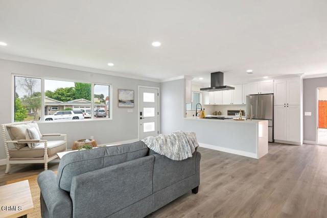 Detail Gallery Image 9 of 24 For 918 Ann Arbor Ave, Ventura,  CA 93004 - 3 Beds | 2 Baths