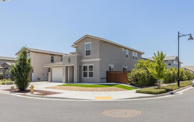 2306 Mozart avenue, Lathrop CA: https://media.crmls.org/mediaz/d58b8eb0-f4d3-4834-b9d3-d00812826c9c.jpg