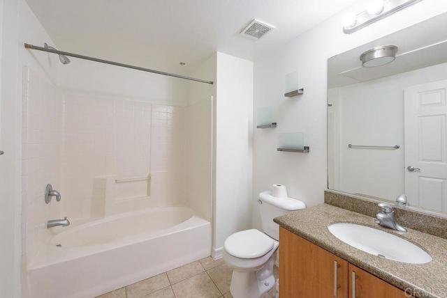 Detail Gallery Image 11 of 35 For 1480 Broadway #2415,  San Diego,  CA 92101 - 2 Beds | 2 Baths