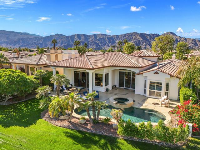 49606 Montana Way, La Quinta CA: https://media.crmls.org/mediaz/d58d49f3-48b8-4987-8e5e-f44cc1730ecd.jpg