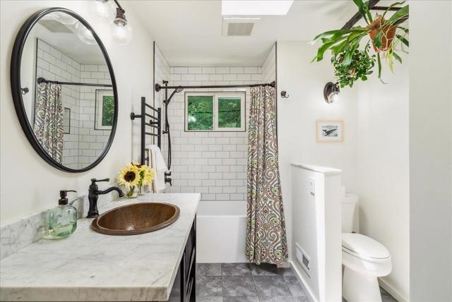 11 Southbank Road, Carmel Valley CA: https://media.crmls.org/mediaz/d58d4e70-cf0d-47ce-a979-d0a59297e01b.jpg