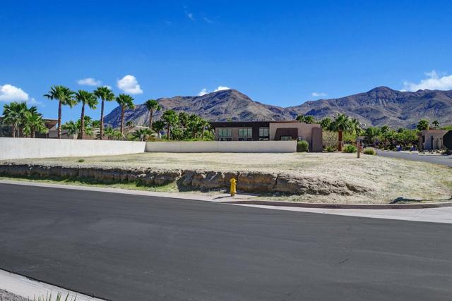 250 Lautner Lane, Palm Springs CA: https://media.crmls.org/mediaz/d58d9c8d-f7de-4f0a-aa0e-e9b8691ec2bf.jpg