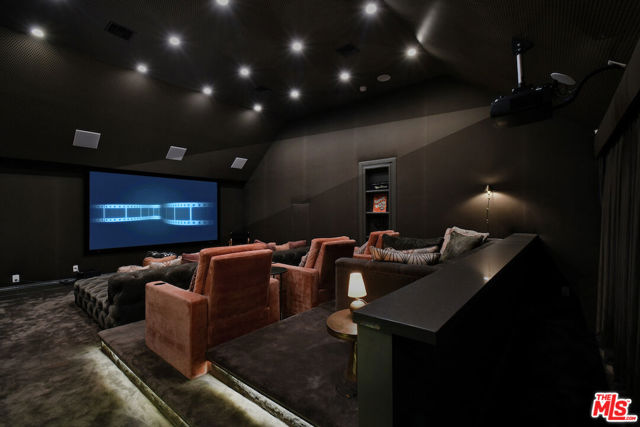 29105 Old Mill Creek, Agoura Hills CA: https://media.crmls.org/mediaz/d58dff15-bcae-48c2-8fce-86964d690d3c.jpg