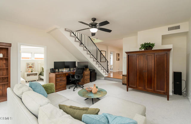 Detail Gallery Image 5 of 46 For 5148 Angeles Crest Hwy, La Canada Flintridge,  CA 91011 - 3 Beds | 2 Baths