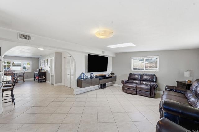 Detail Gallery Image 6 of 46 For 152 E Orlando St, Chula Vista,  CA 91911 - 3 Beds | 2 Baths