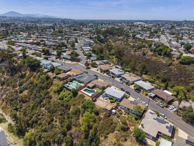 6352 Cleo St, San Diego CA: https://media.crmls.org/mediaz/d58f53d5-a12e-4e33-b985-f05bb737962c.jpg
