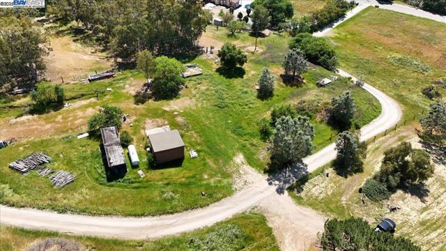6400 Mines Rd, Livermore CA: https://media.crmls.org/mediaz/d590b0f5-6b74-4e8c-a2e0-3dca8d3206e7.jpg