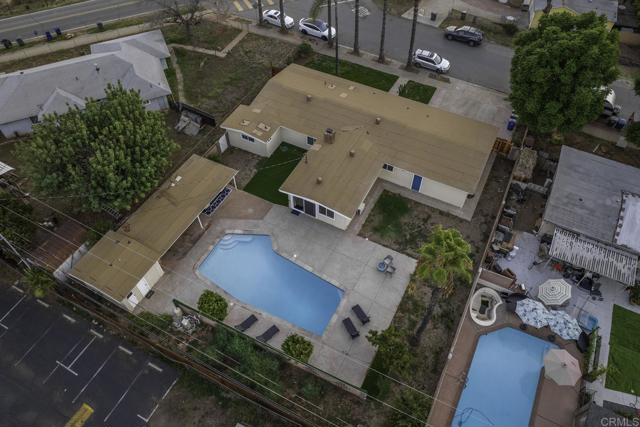 9903 Lindo Lake Place, Lakeside CA: https://media.crmls.org/mediaz/d5913bc3-e36a-4600-8c9f-f174e4a43556.jpg